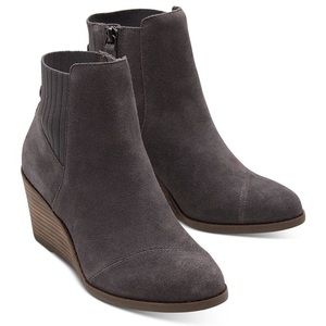 Toms 9.5 Womens Sadie Wedge Heels Ankle Booties 10016846 Gray Suede Side zip